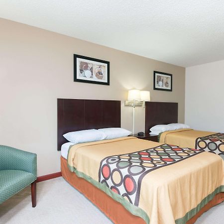 Super 8 By Wyndham Beaver Falls Bagian luar foto